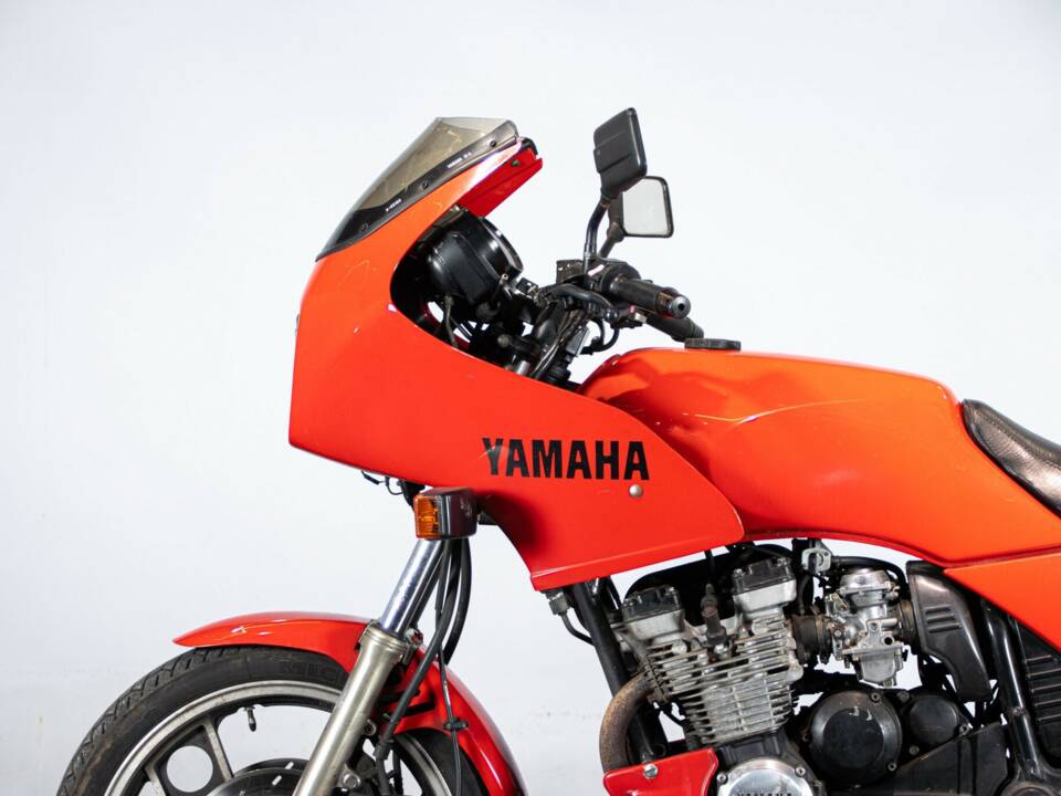 Image 11/50 of Yamaha XJ 600 (1984)