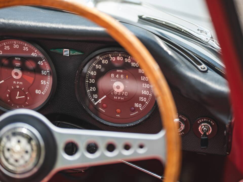 Image 35/50 of Jaguar Type E 3.8 (1963)