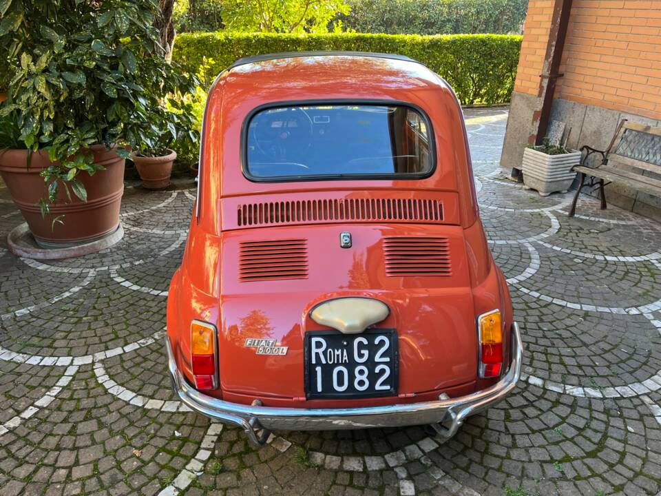 Image 3/5 of FIAT 500 F (1970)