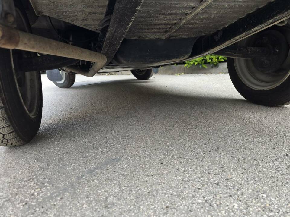 Image 24/31 of Citroën 2 CV 6 Club (1985)