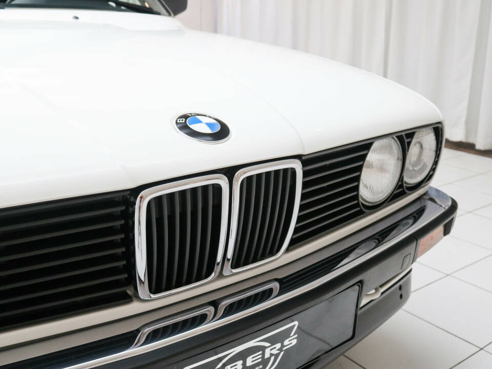 Imagen 15/22 de BMW 325i (1989)