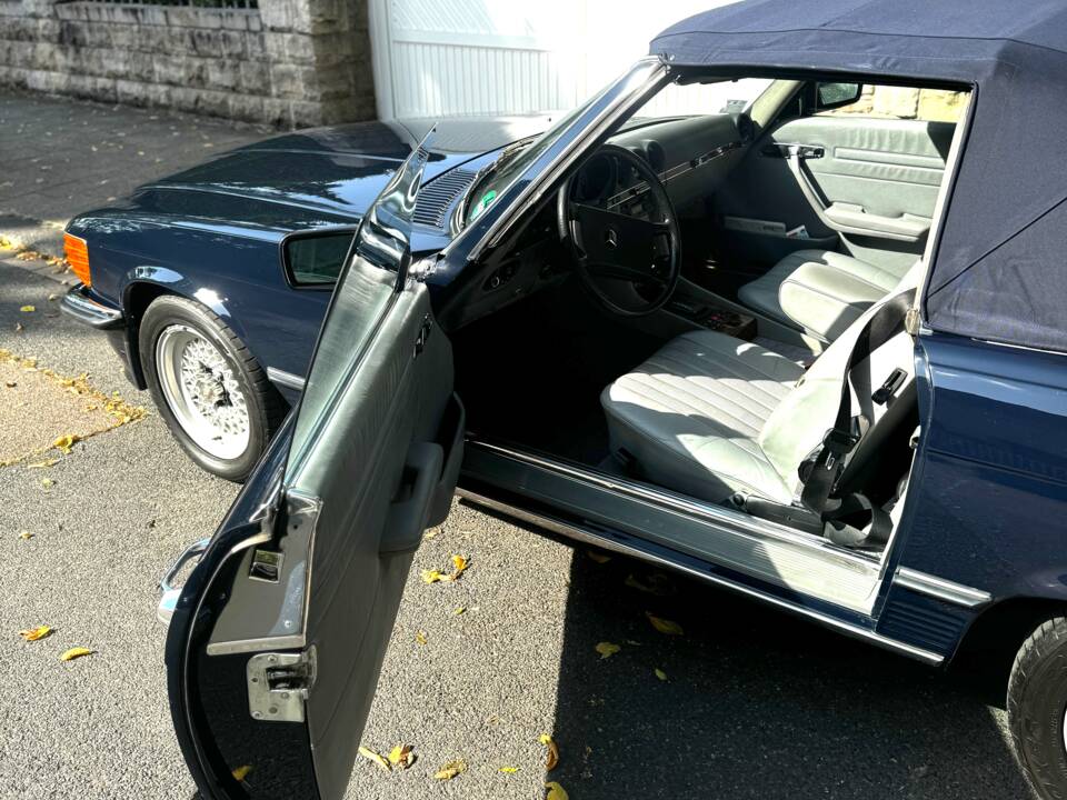 Image 5/21 of Mercedes-Benz 280 SL (1985)