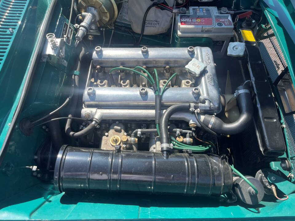Immagine 12/12 di Alfa Romeo Giulia GT 1300 Junior (1969)