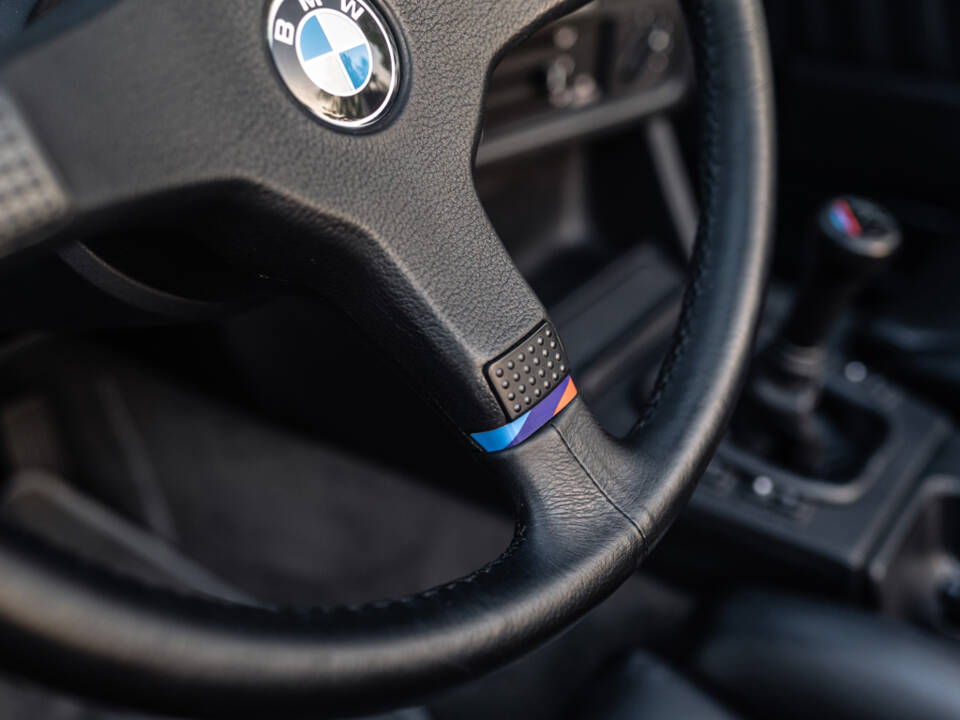 Image 16/50 de BMW M3 (1989)