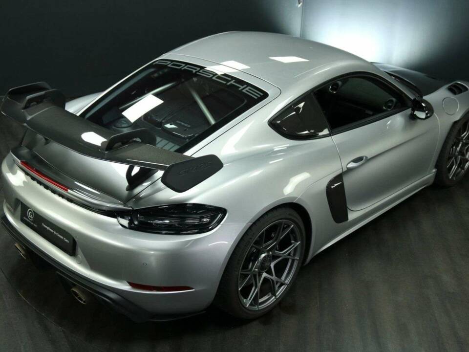 Image 31/50 of Porsche 718 Cayman GT4 RS Weissach (2023)