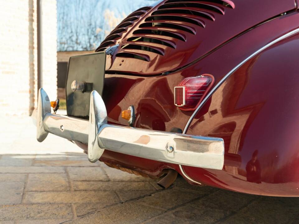 Immagine 23/50 di Renault 4 CV Décapotable (1957)