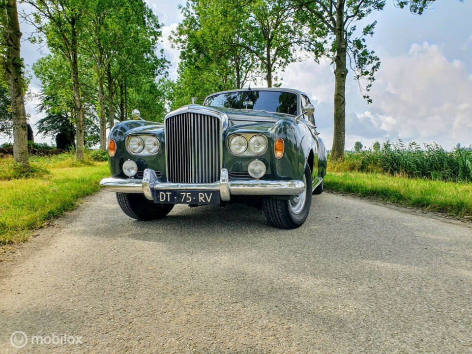 Afbeelding 4/50 van Bentley S 3 (1963)