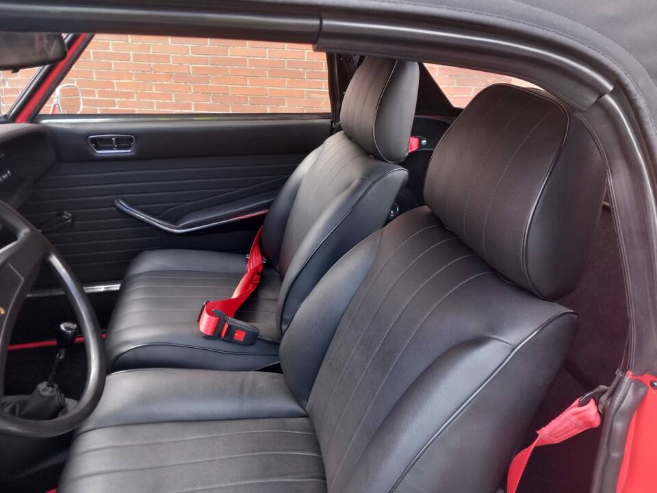 Afbeelding 10/24 van Peugeot 304 S Cabriolet (1972)