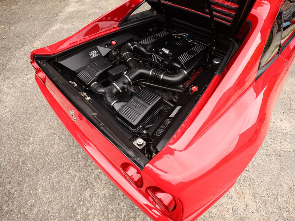Image 27/93 of Ferrari F 355 Berlinetta (1997)