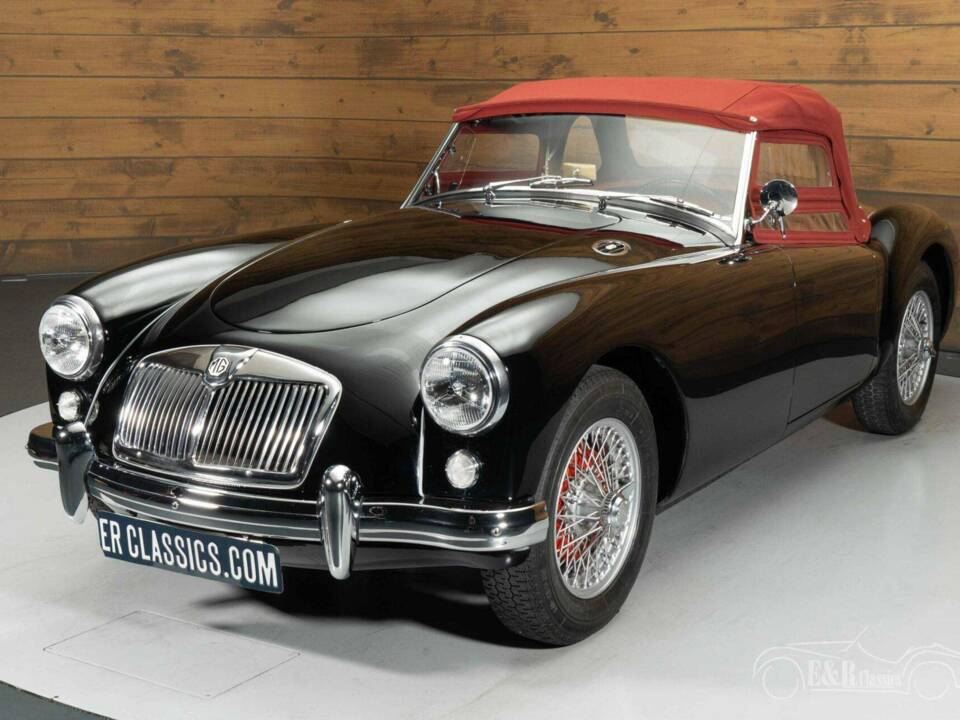 Image 12/19 of MG MGA 1500 (1955)