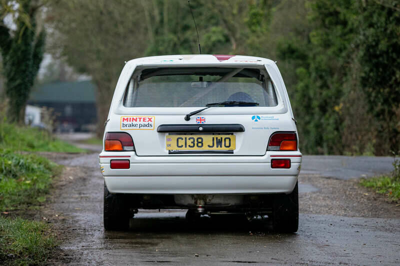 Image 7/50 of Rover Metro GTi 16v (1989)