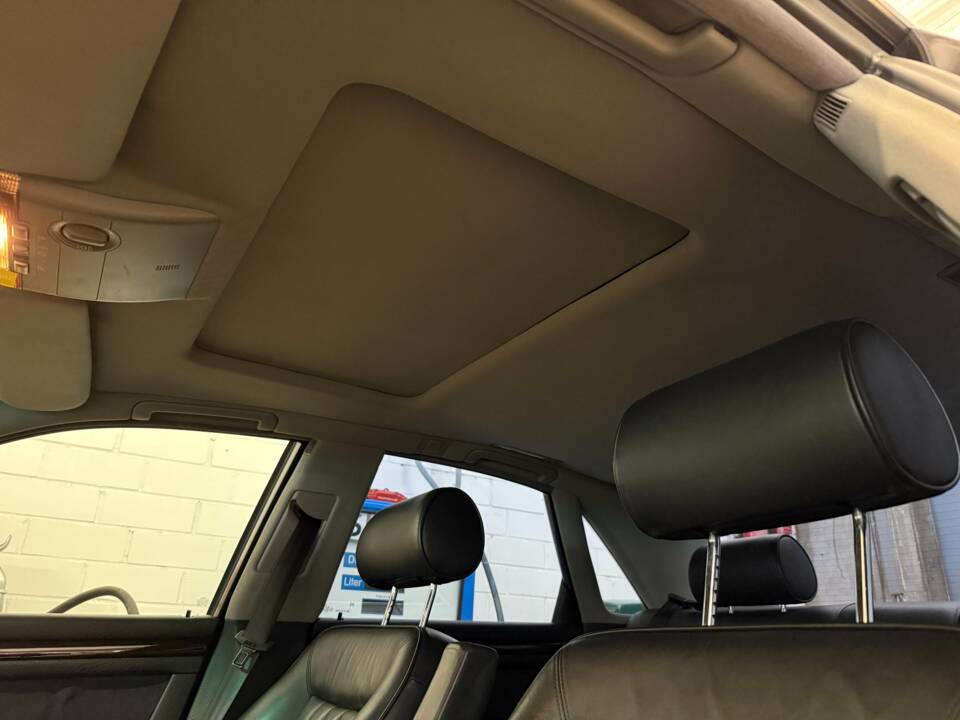 Immagine 10/17 di Audi A8 3.7 (1995)