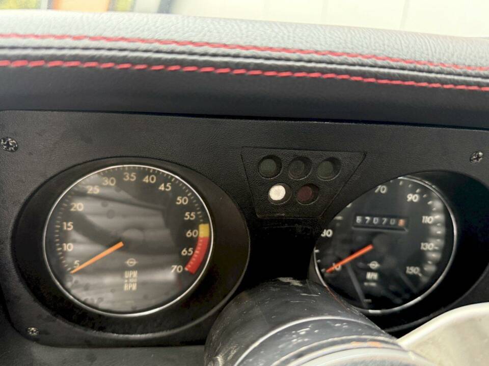 Bild 19/36 von Opel GT 1900 (1972)