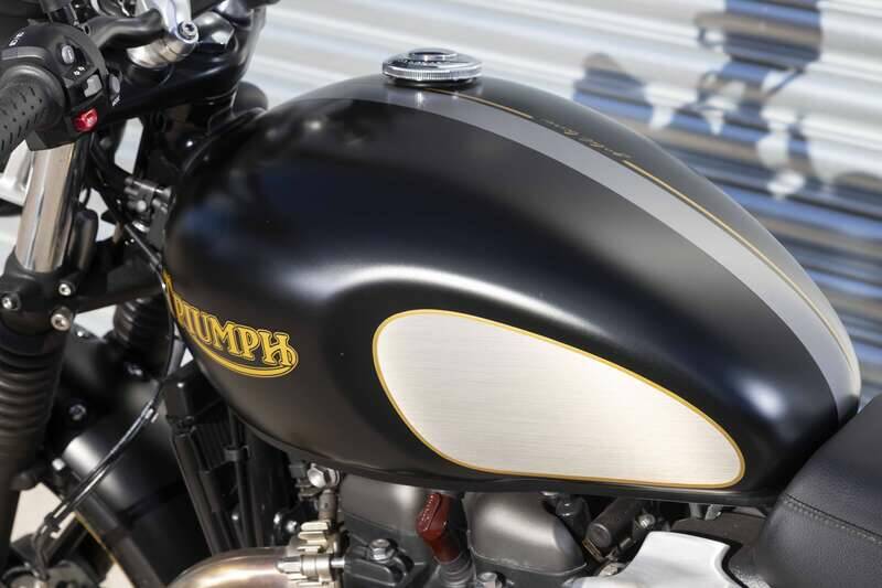 Immagine 28/42 di Triumph Street Twin Bonneville (2021)