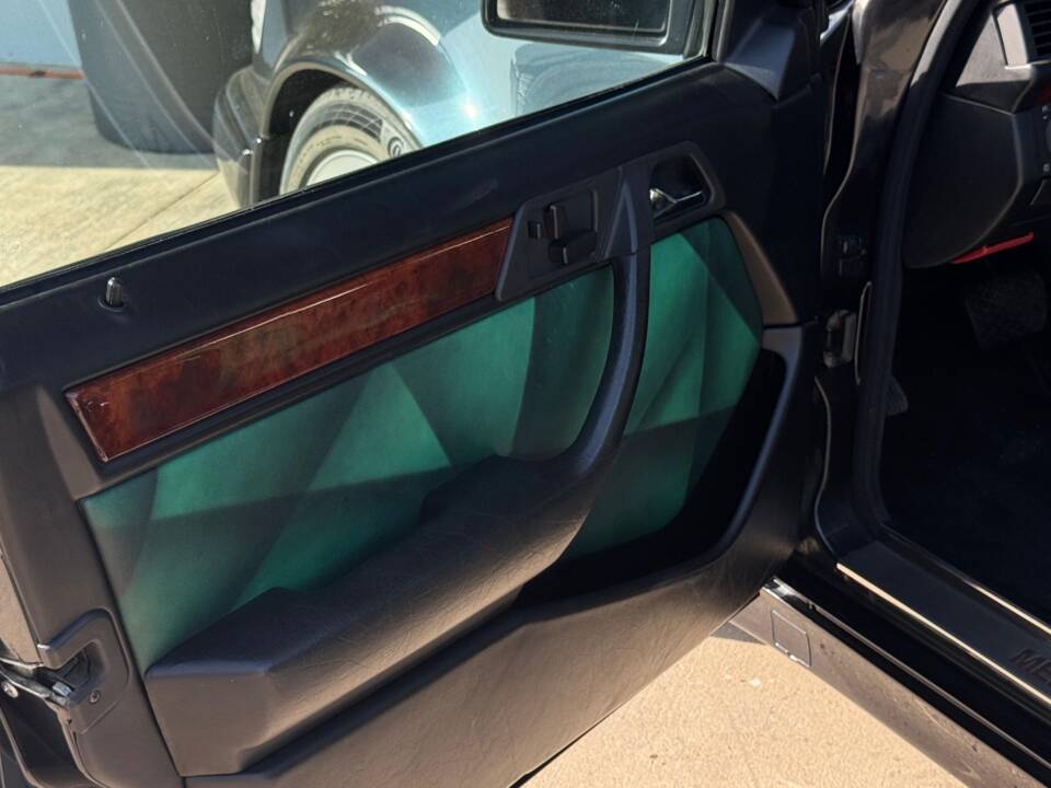 Image 7/15 of Mercedes-Benz E 500 Limited (1994)
