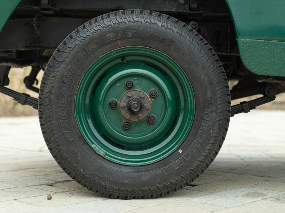 Bild 18/50 von Land Rover 88 (1978)