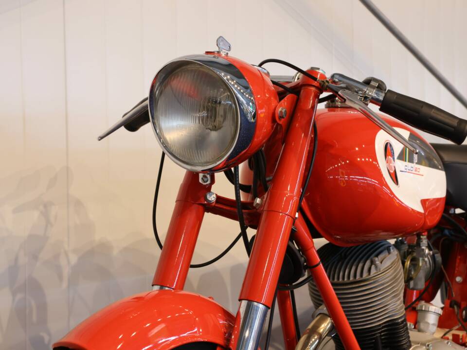 Image 19/26 of Gilera Giubileo 100 (1900)