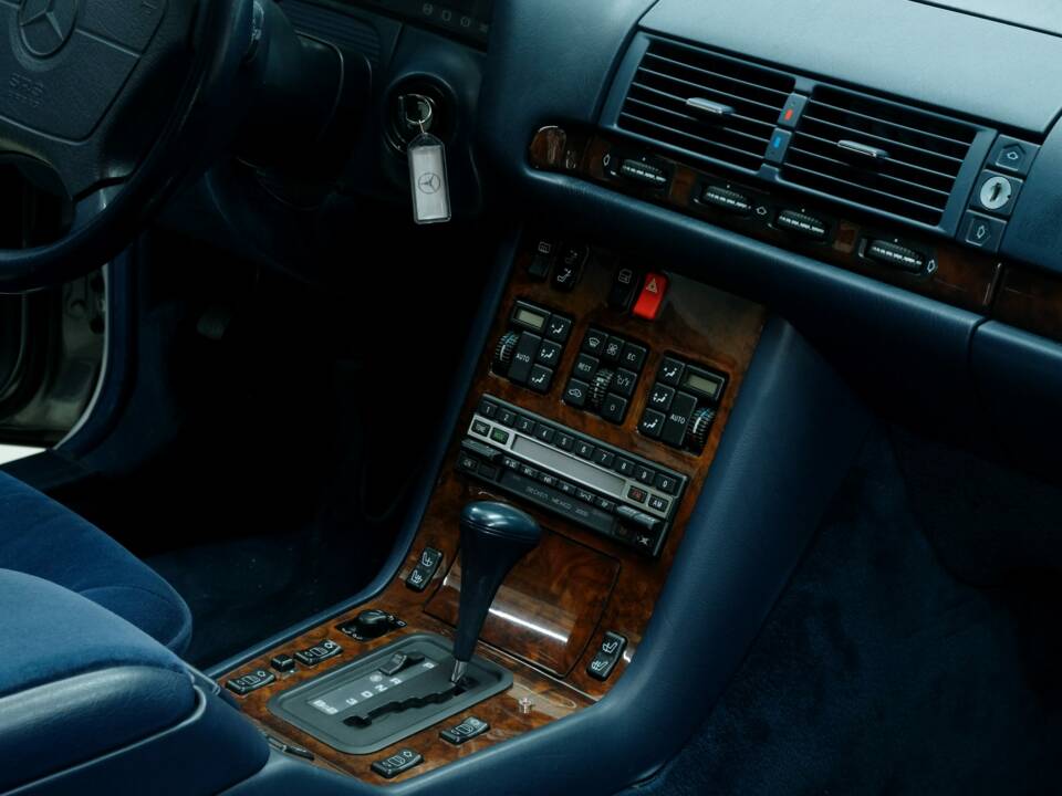 Bild 36/50 von Mercedes-Benz S 500 Coupé (1993)