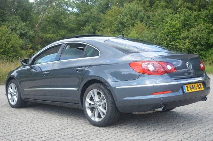 Immagine 4/7 di Volkswagen Passat CC 3.6 V6 (2008)