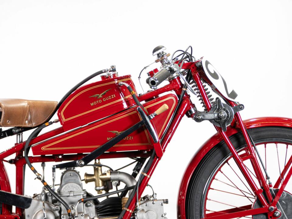 Immagine 43/50 di Moto Guzzi 250 SS (1930)
