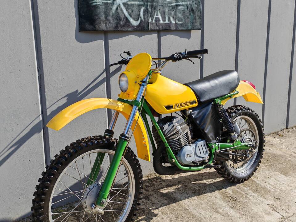 Image 5/7 of Ancillotti CRH Hiro 125 (1979)