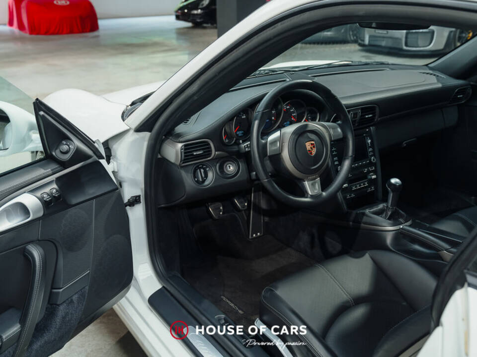 Image 15/23 of Porsche 911 Carrera (2008)