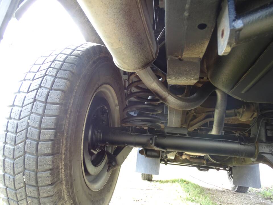 Image 15/24 of Land Rover 110 (1986)