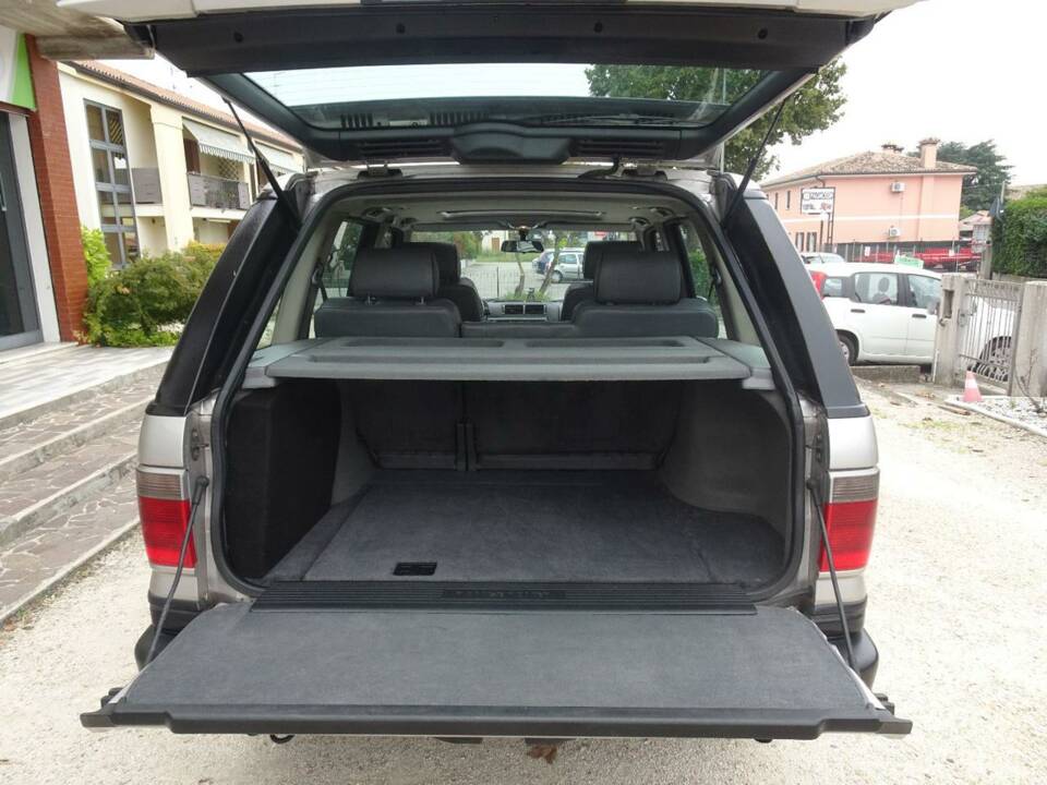 Image 20/42 de Land Rover Range Rover 2.5 DSE (2000)