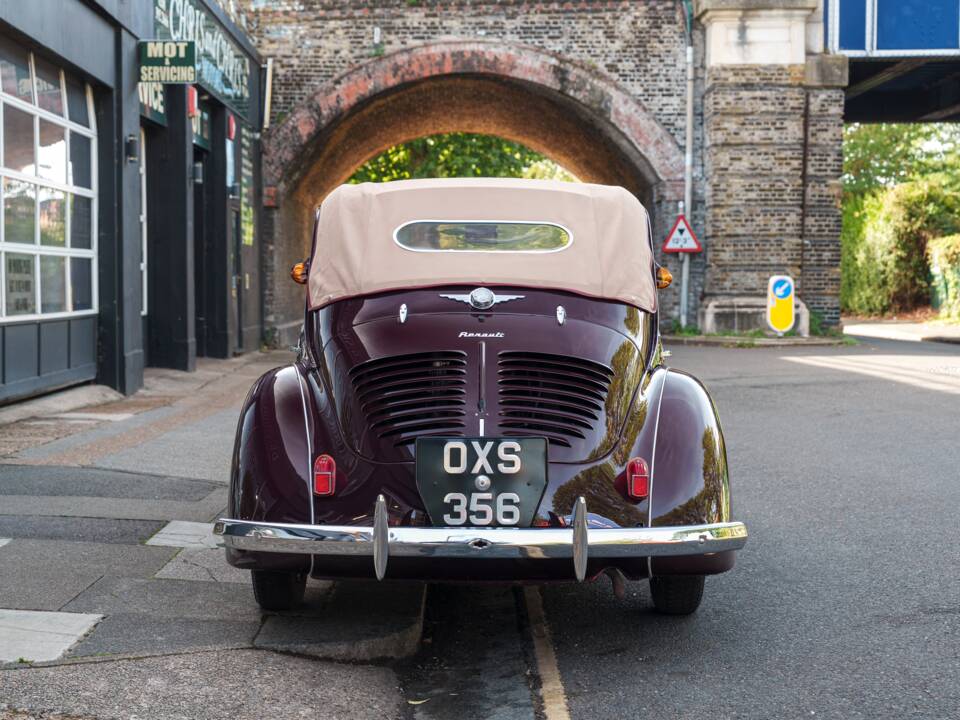 Immagine 9/33 di Renault 4 CV Décapotable (1951)