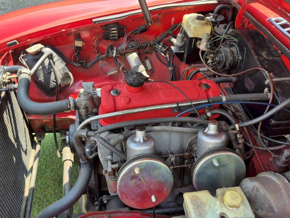 Image 36/40 of MG MGB (1979)