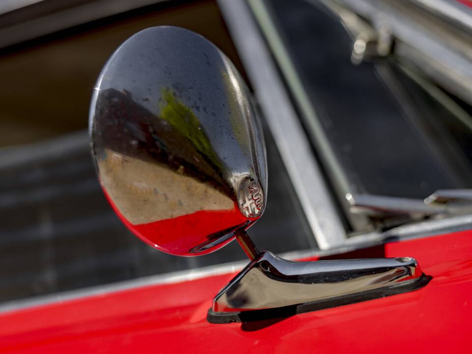 Image 27/50 of Alfa Romeo Giulia 1600 Sprint GT Veloce (1966)