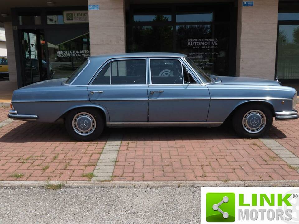 Image 4/10 de Mercedes-Benz 280 SE (1970)