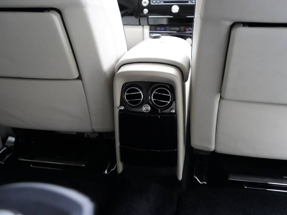 Image 20/20 de Rolls-Royce Phantom VII (2009)