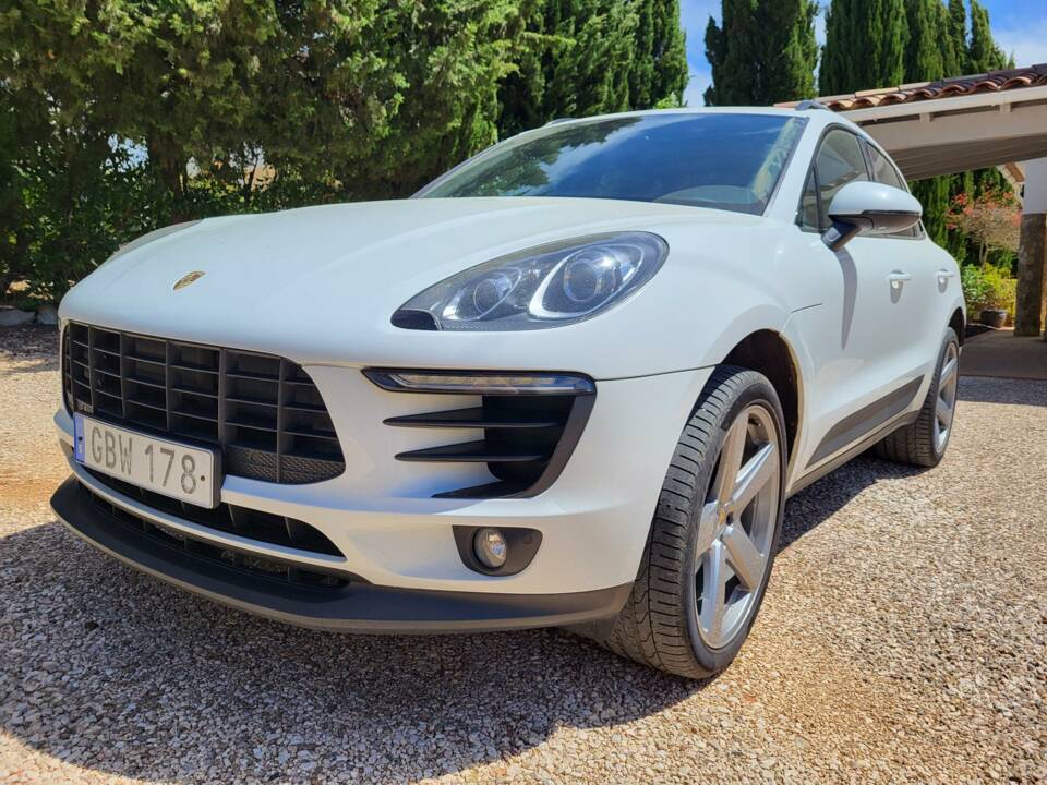 Image 3/8 of Porsche Macan (2017)