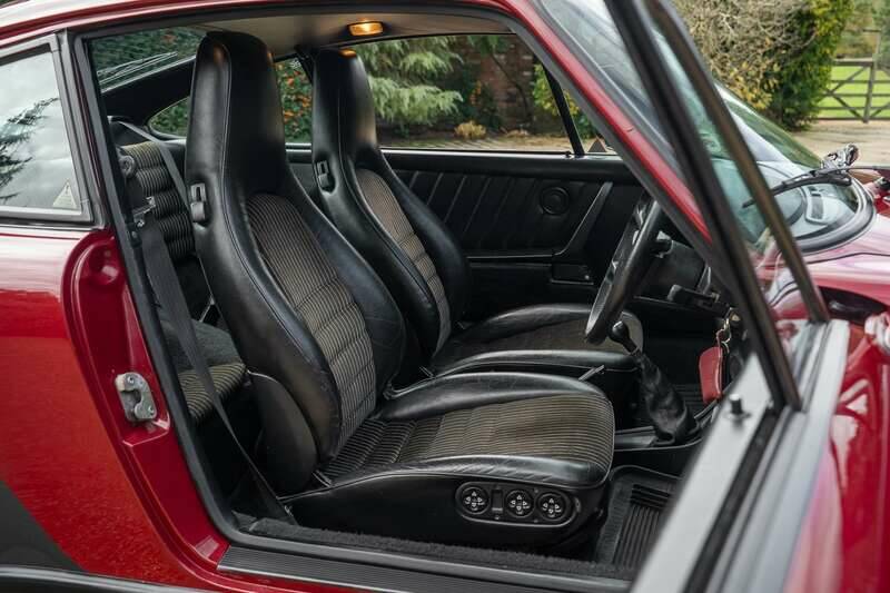 Bild 36/50 von Porsche 911 Carrera 3.2 (1989)