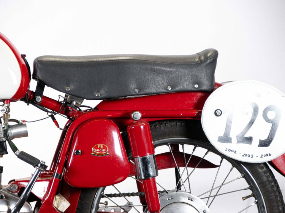 Bild 21/50 von Mondial 175 Turismo Veloce (1956)