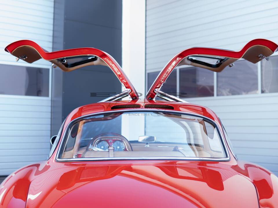 Image 12/49 of Mercedes-Benz 300 SL "Gullwing" (1955)