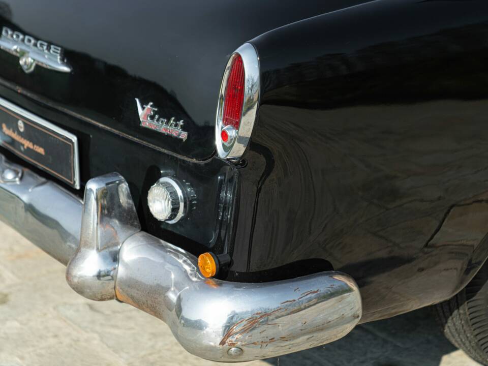 Image 21/50 of Dodge Coronet "Red Ram" (1953)