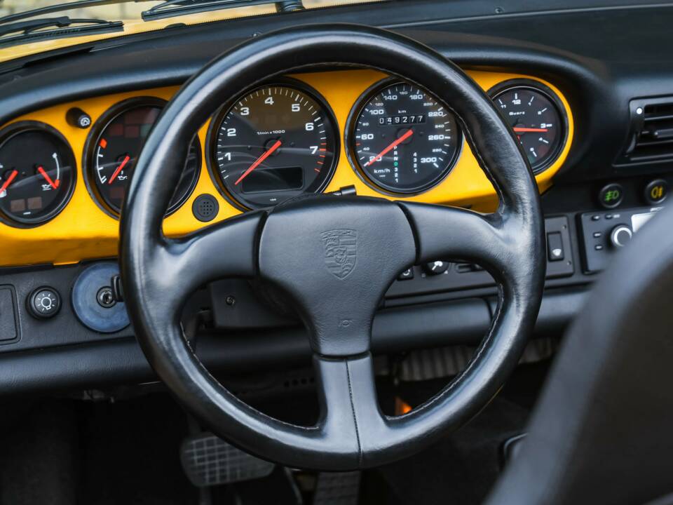 Image 37/50 of Porsche 911 Speedster (1993)