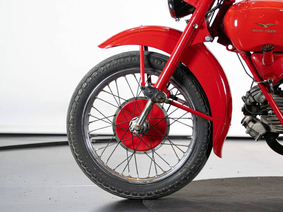 Immagine 20/50 di Moto Guzzi Falcone Turismo (1960)