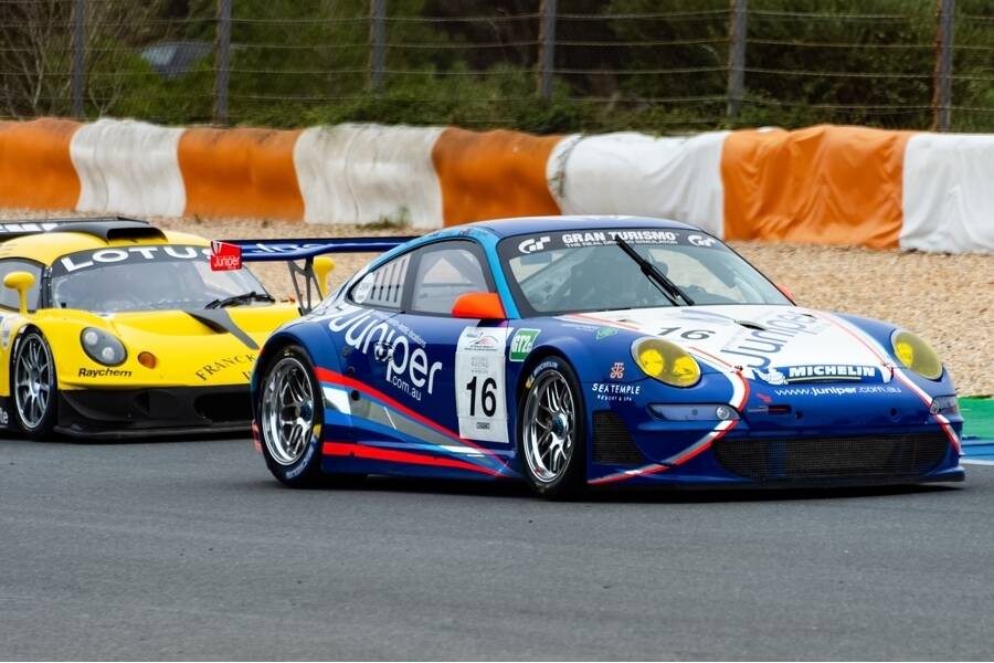 Immagine 8/45 di Porsche 911 GT3 RSR (2007)