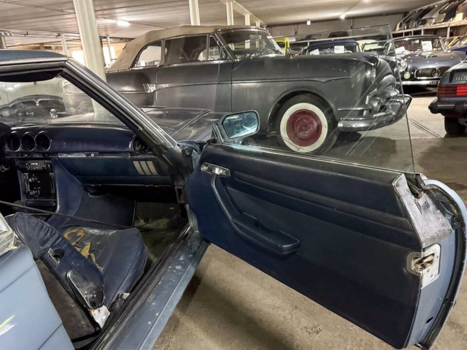 Immagine 8/19 di Mercedes-Benz 450 SL (1975)