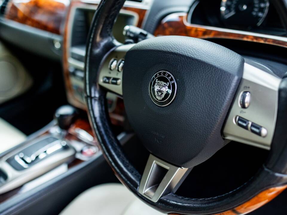 Bild 17/49 von Jaguar XK 4.2 (2006)