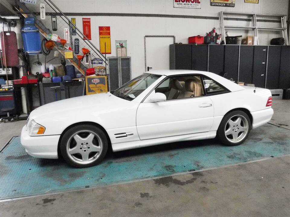 Imagen 4/48 de Mercedes-Benz SL 500 (2000)