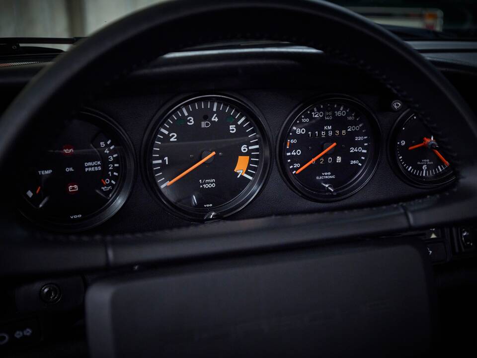 Immagine 64/96 di Porsche 911 Speedster 3.2 (1989)