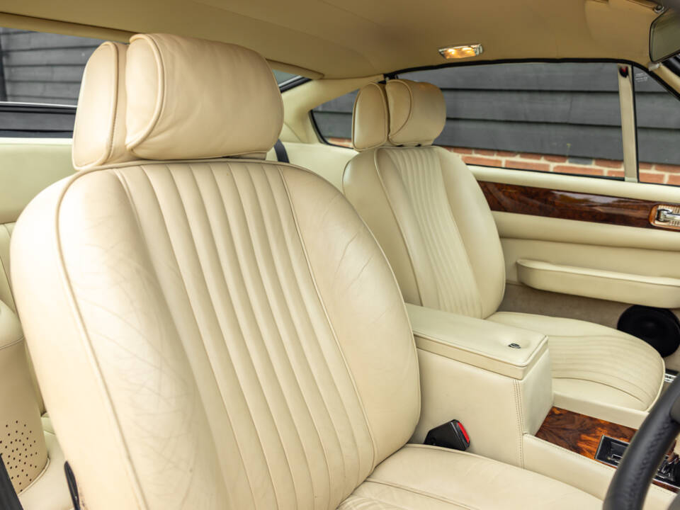Bild 6/54 von Aston Martin V8 EFi (1987)