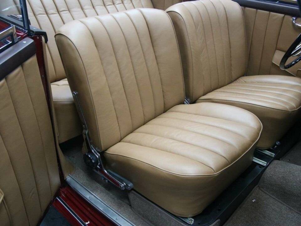 Bild 27/50 von Mercedes-Benz 220 Cabriolet A (1952)