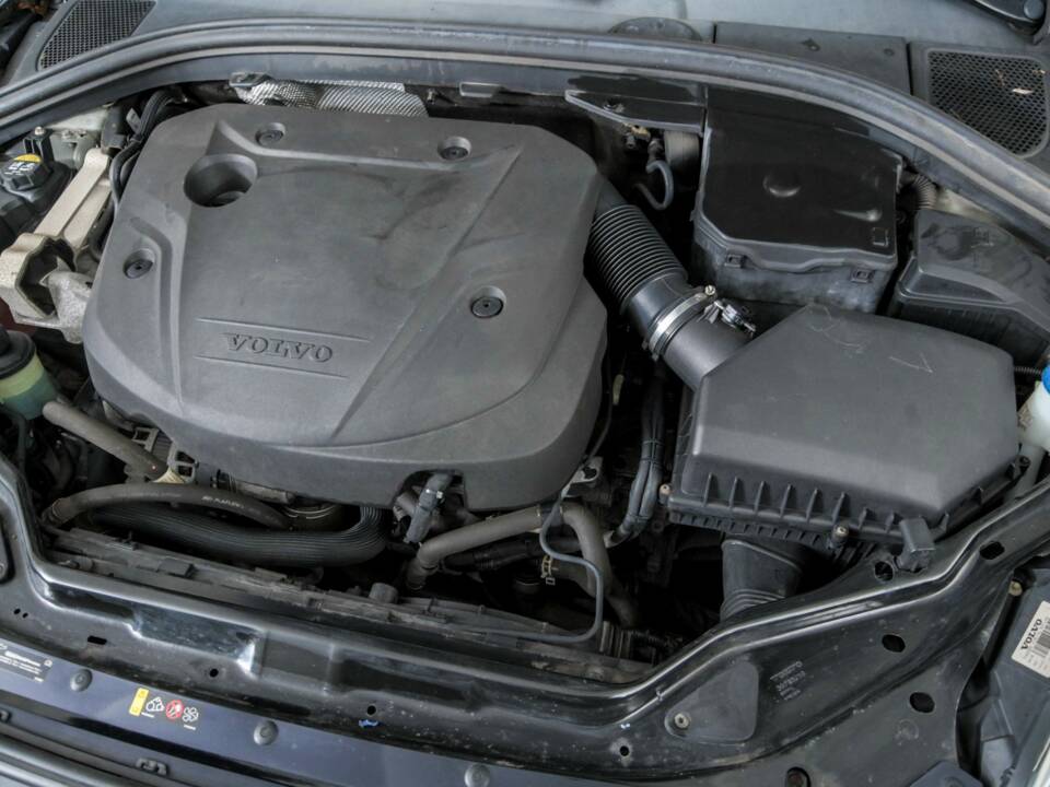 Image 41/50 de Volvo XC60 D3 (2017)