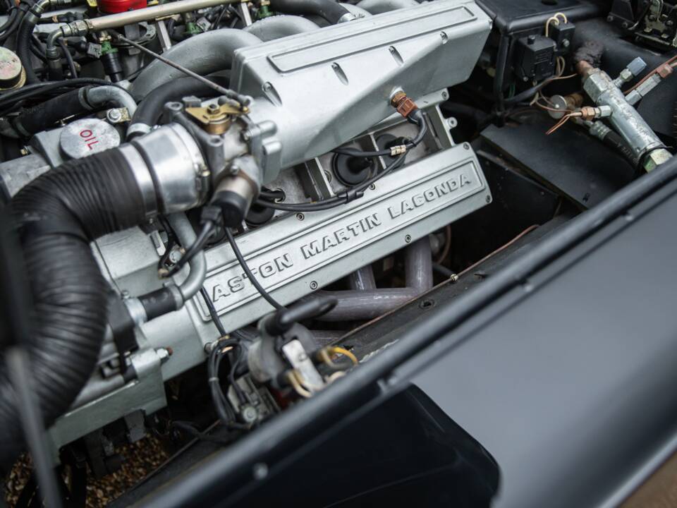 Bild 53/59 von Aston Martin V8 EFi Volante (1988)