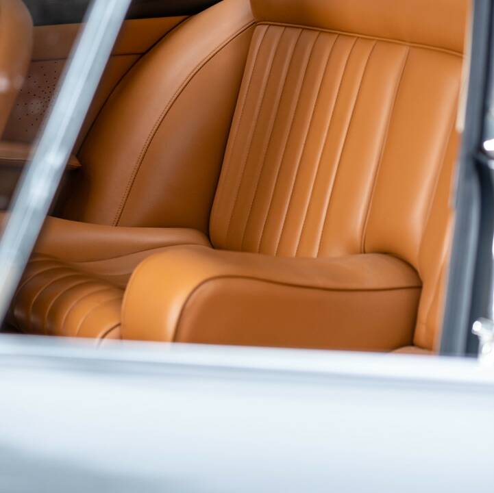 Bild 27/50 von Ferrari 250 GT/E (1963)